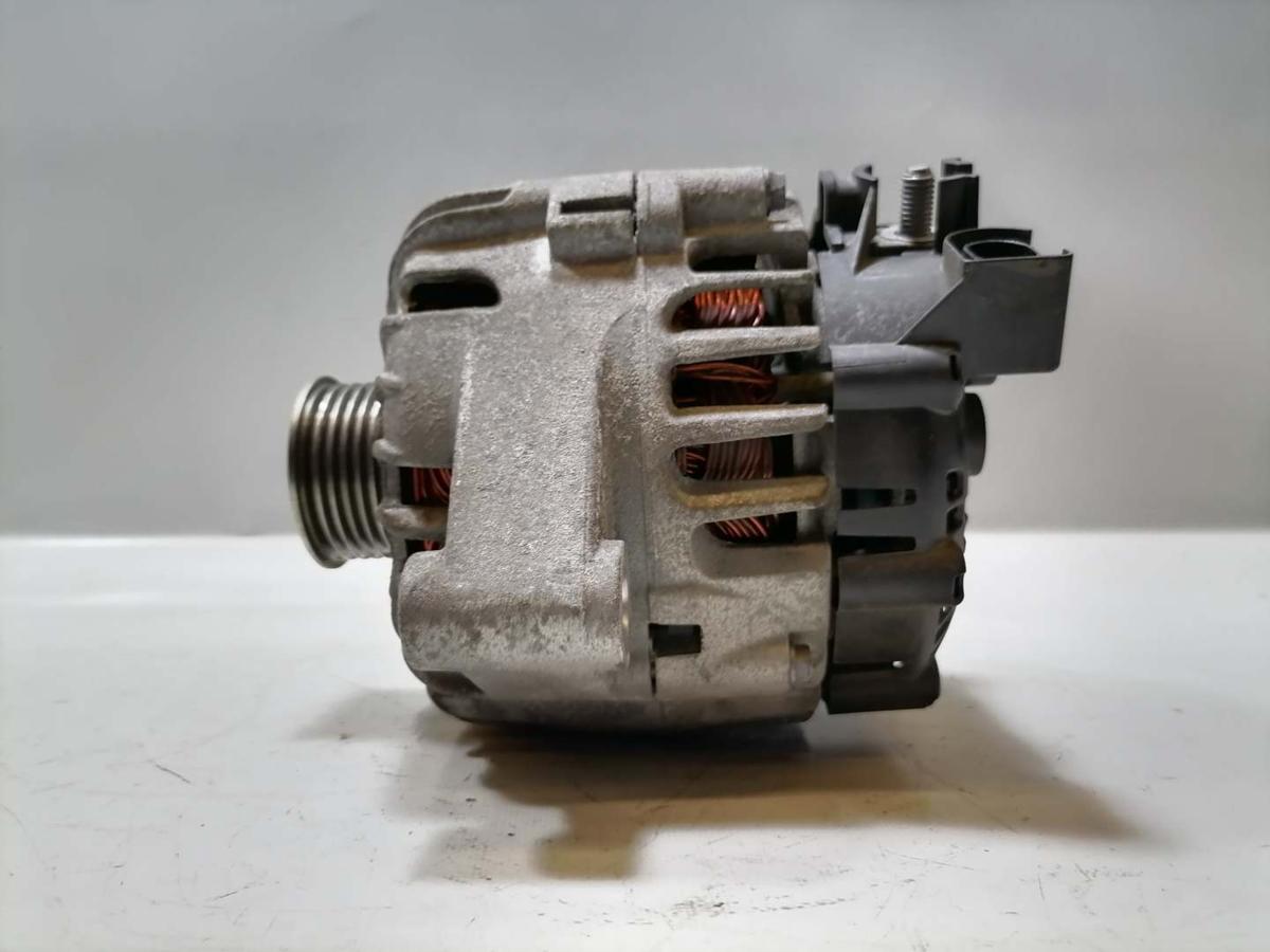Ford fiesta JA8 original Lichtmaschine Generator 1,25 60kw Bj.2010